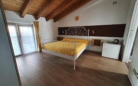 Elements B&B